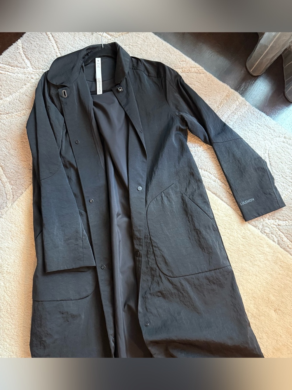 Lululemon Lightweight Collared A-Line Coat
Black - Picture 8 of 12